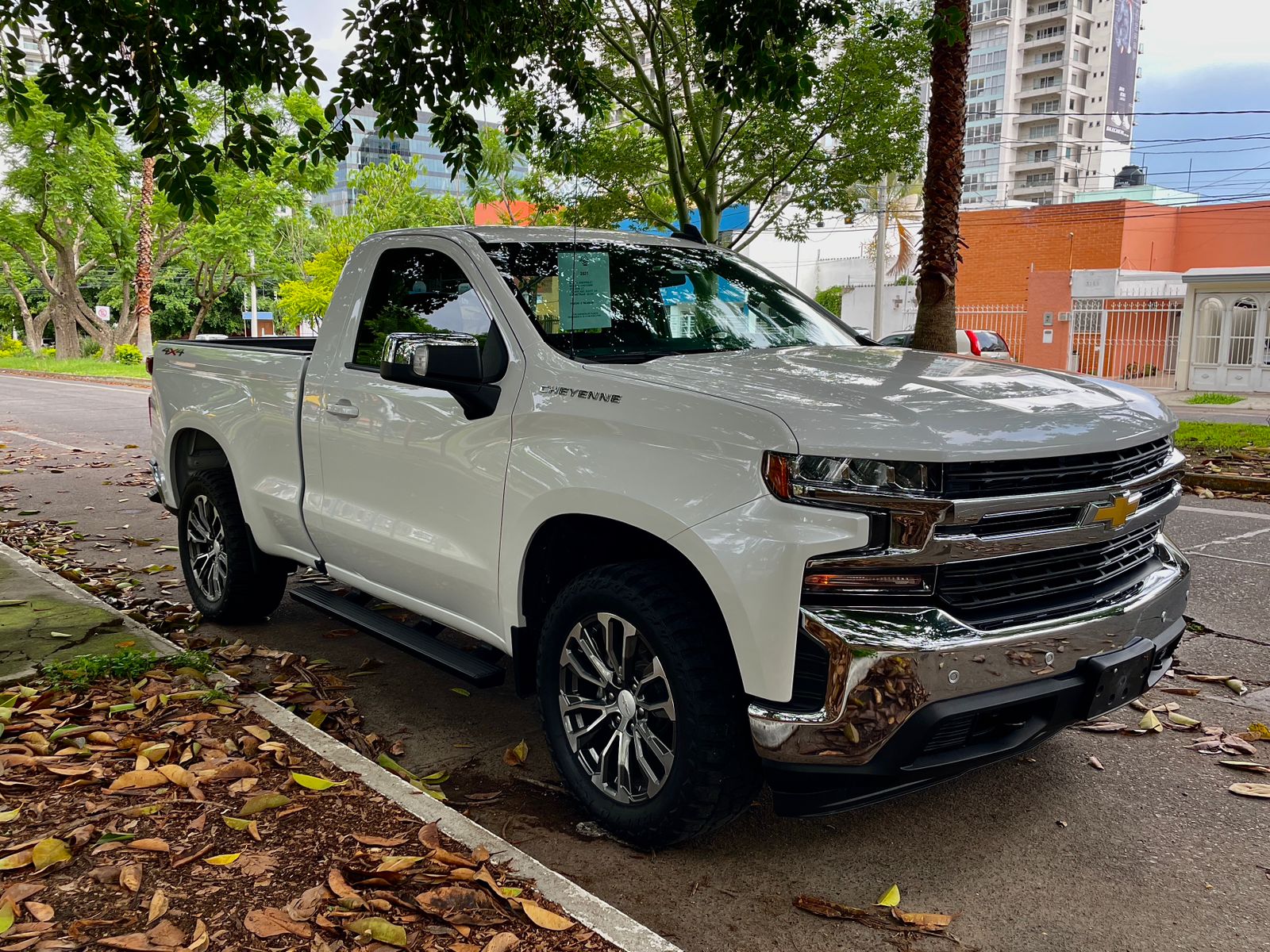 2021 chevrolet Cheyenne 5.4 2500 Cab Reg Lt Z71 4x4 At