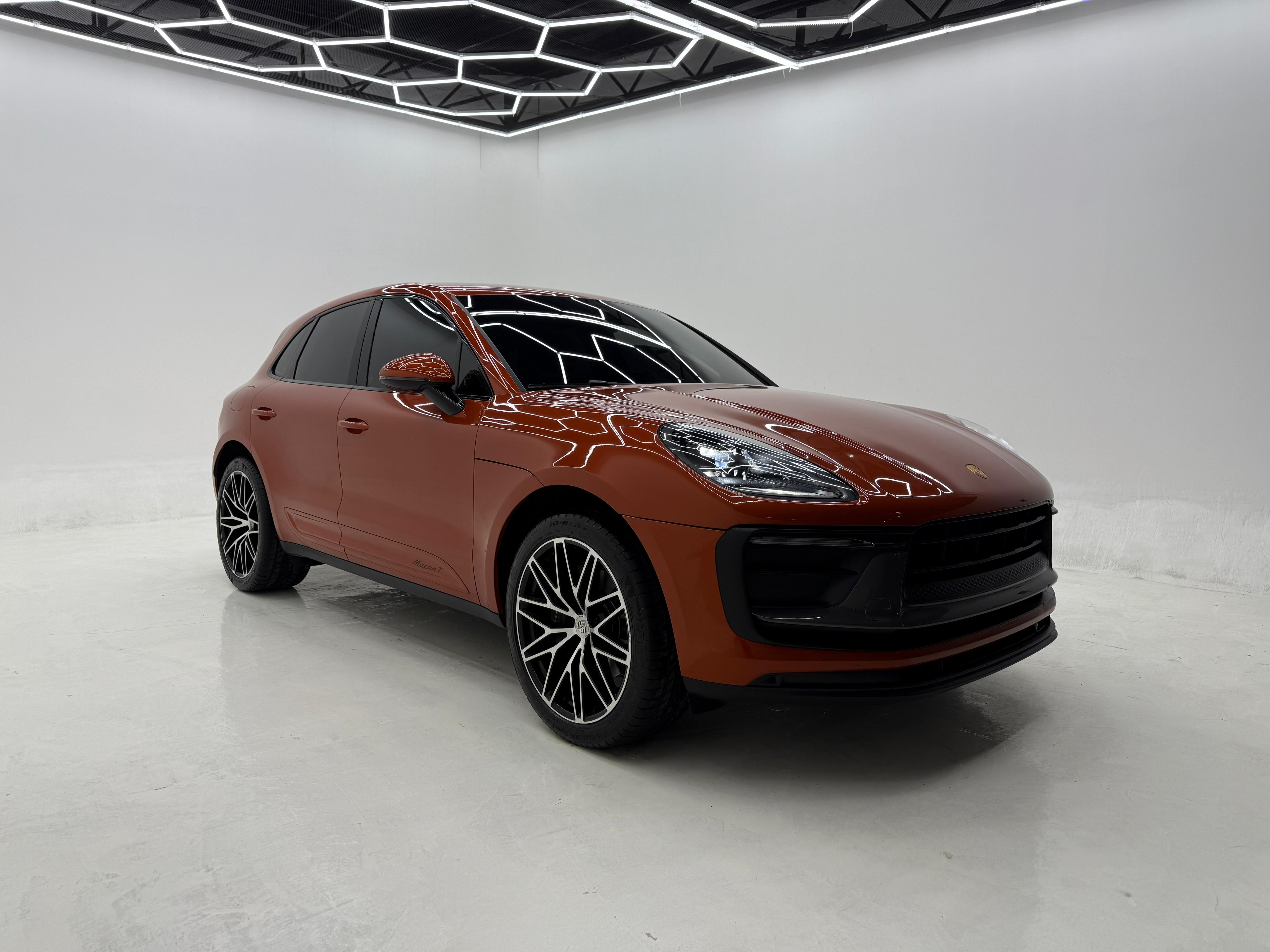 2023 porsche Macan T