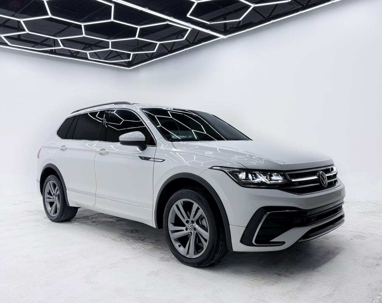 2024 volkswagen Tigua R Line