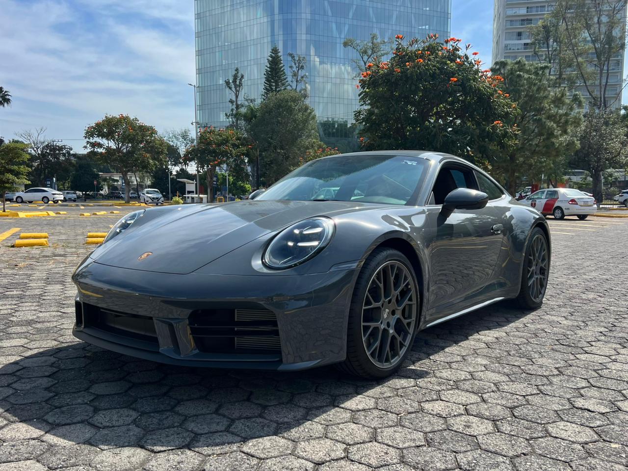 2025 porsche 911 CARRERA S