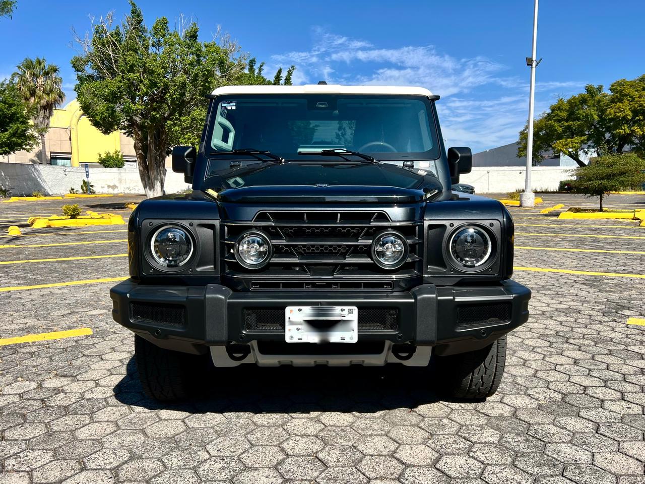 2025 INEOS GRENADIER QUARTEMASHER