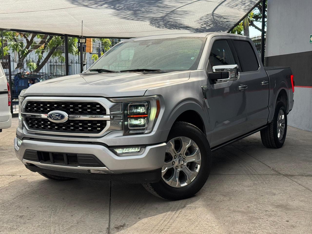2021 ford Lobo Platinum