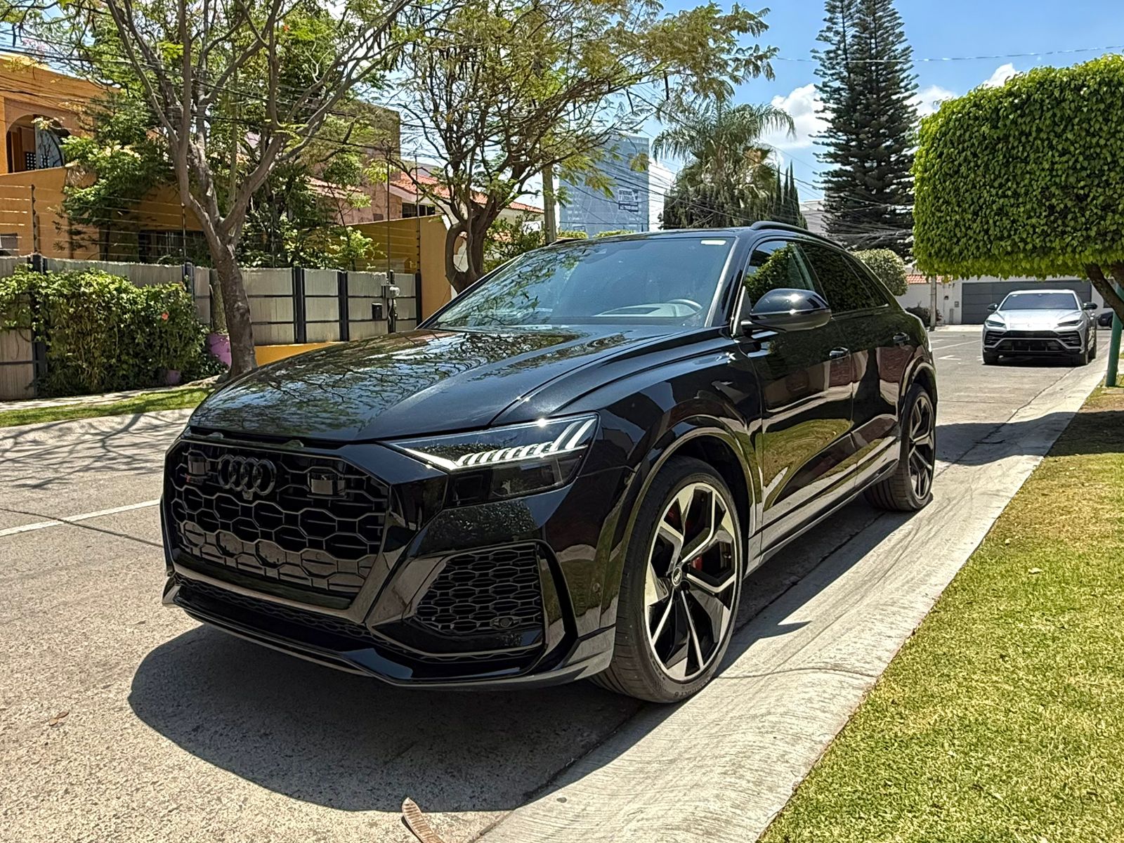 2023 audi RSQ8